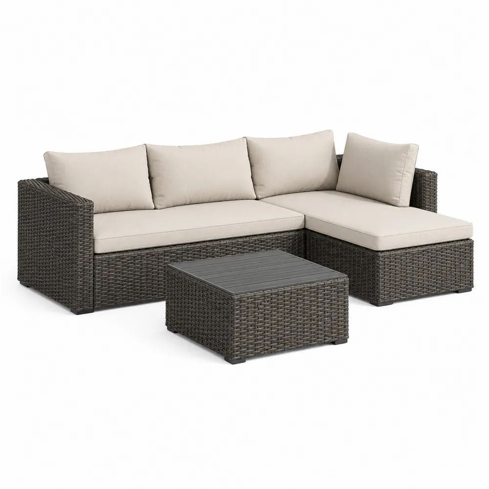 Salon de jardin 3 places en résine tressée et métal gris foncé, canapé d’angle en L avec méridienne et table basse, coussins beige, 193 x 130 x 64 cm